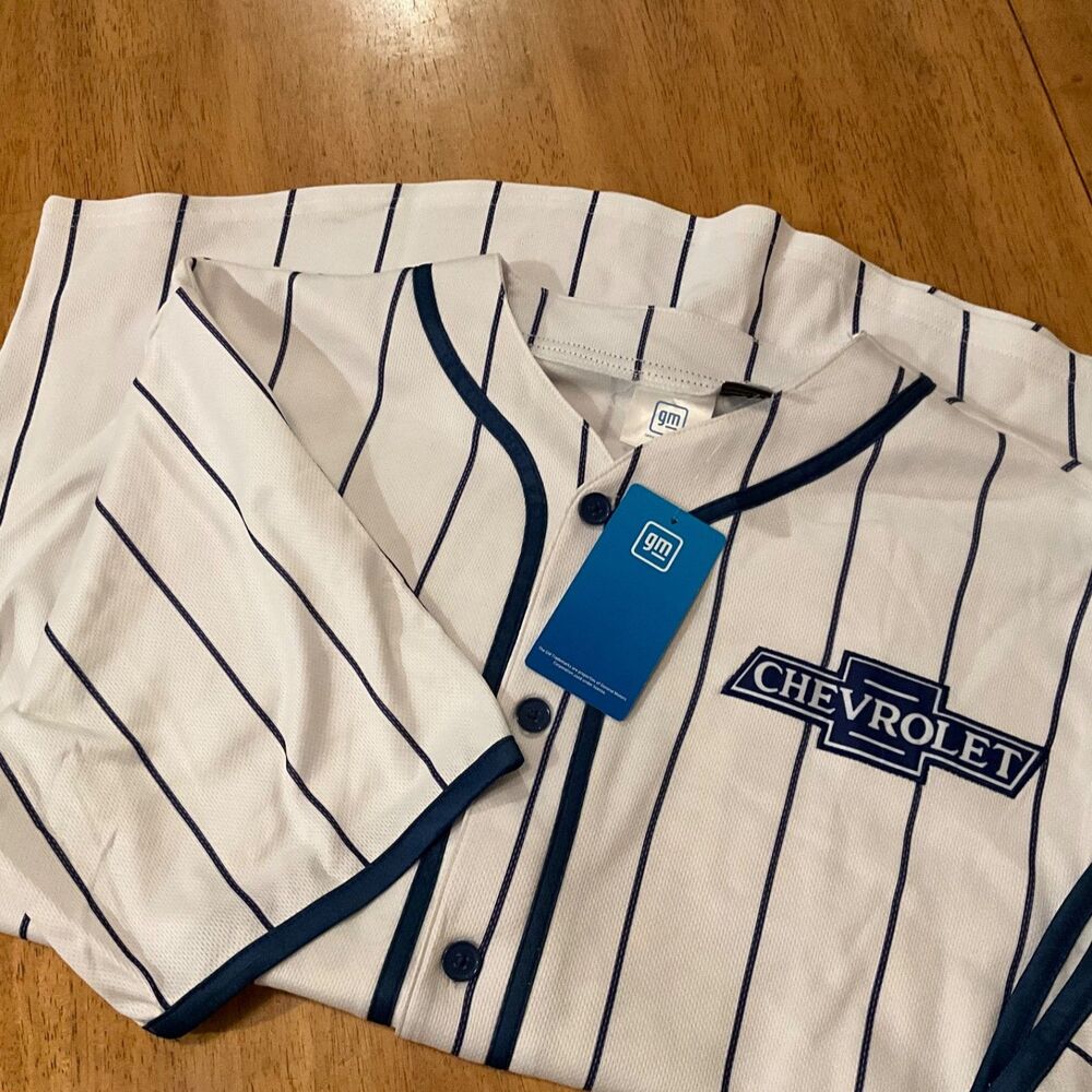 GM CHEVY MEN'S WHITE/BLUE BASEBALL STYLE JERSEY CHEVROLET SERVICE SIZE LARGE NWT